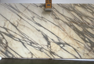 MARMORE CALACATTA BORGHINI