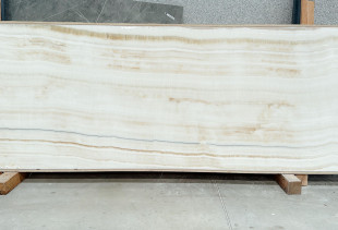 ONYX IVORY